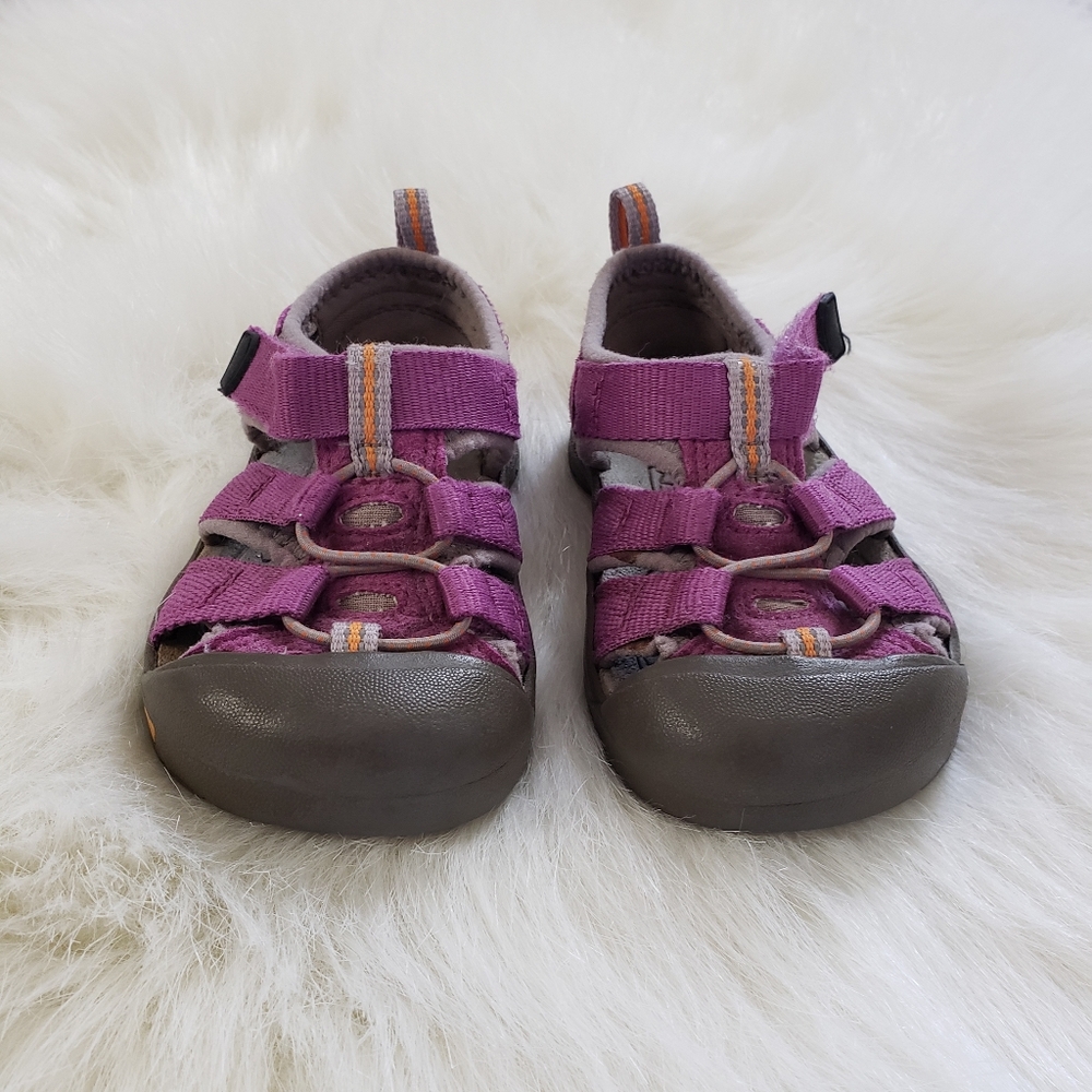 Pink KEEN shoes - 7 Toddler